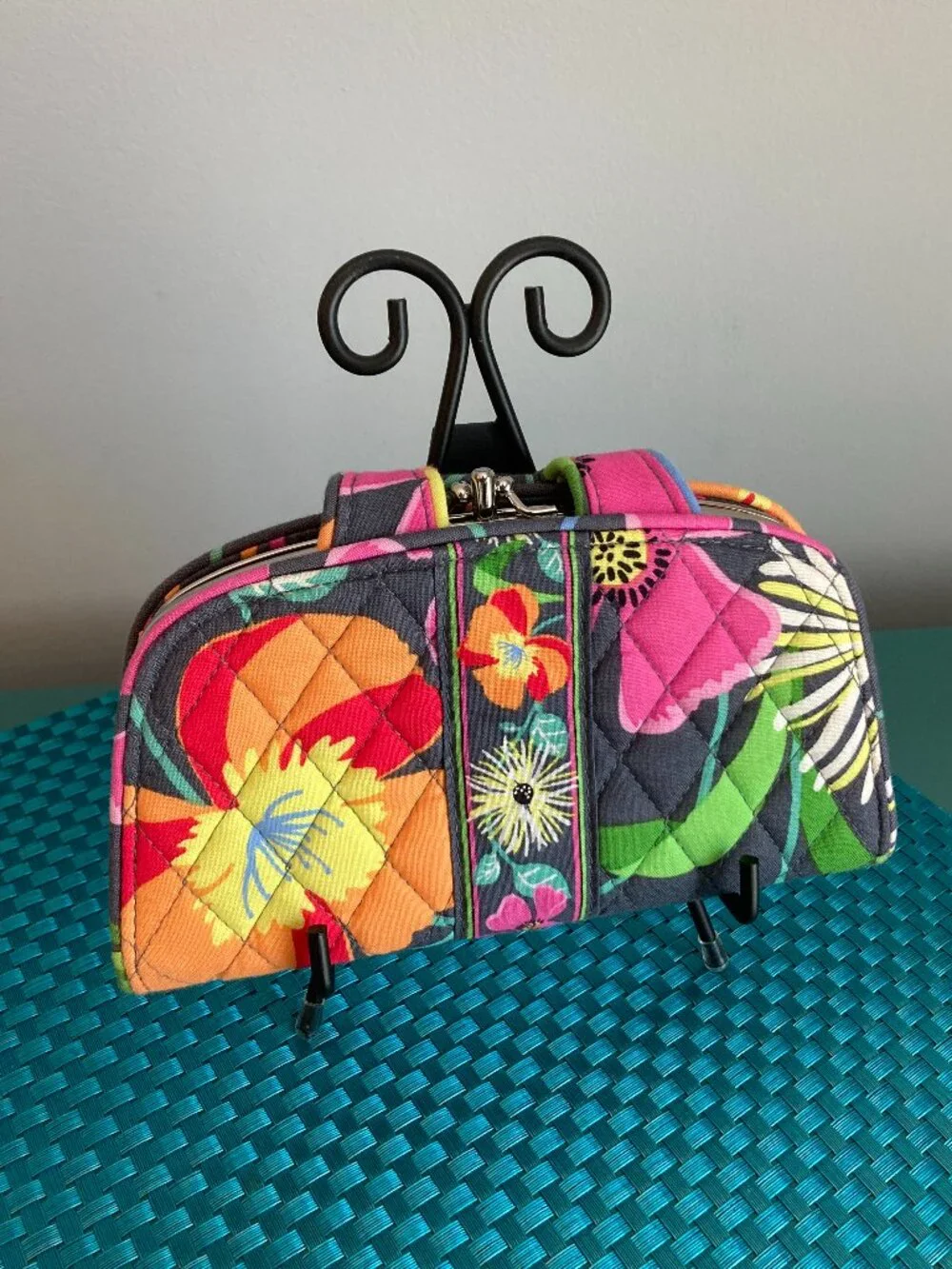 NWOT Vera Bradley Kiss N Snap Wallet Jazzy Blooms
